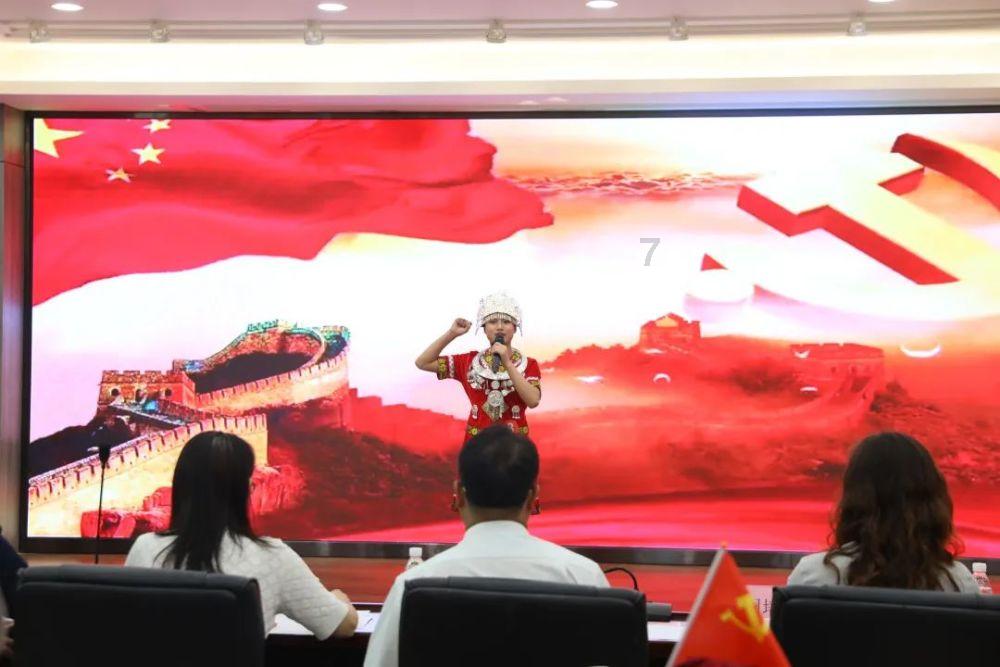 今天是星期日，明天是星期几？游戏画面